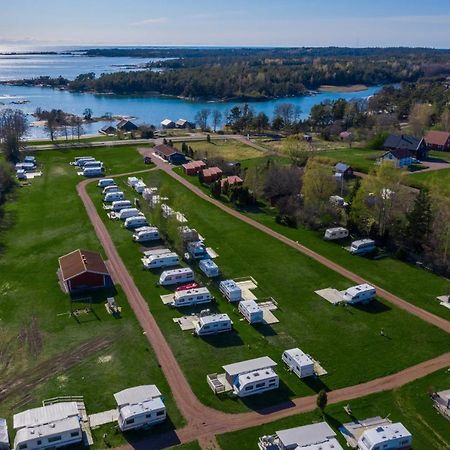 Karingsund Resort Camping Экерё Экстерьер фото